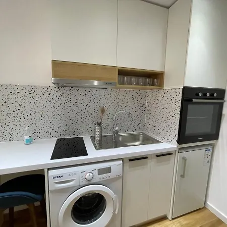 Digital Nomad Ap * Tirana