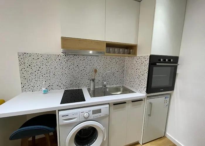 Digital Nomad Ap * Tirana